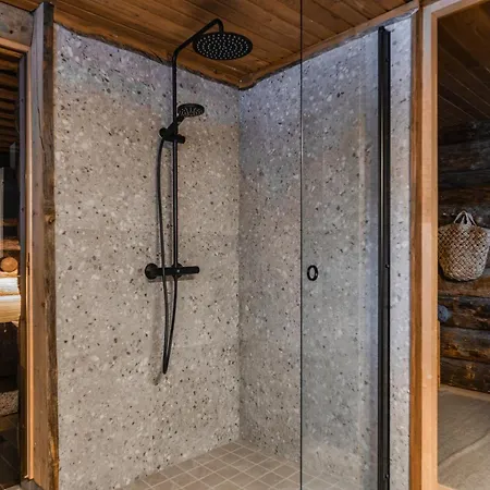 Olokolo2 - Atmospheric Log Villa,